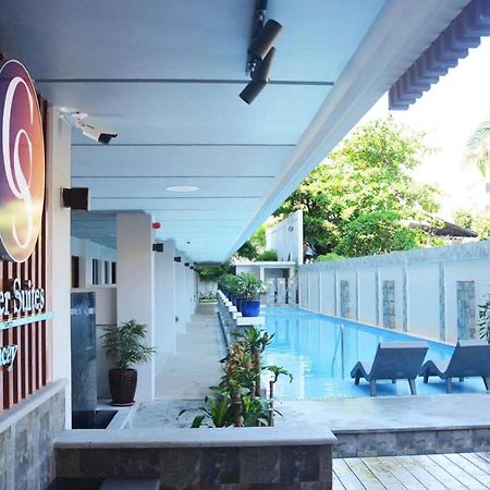 Commander Suites De Boracay Manoc-Manoc Exterior photo